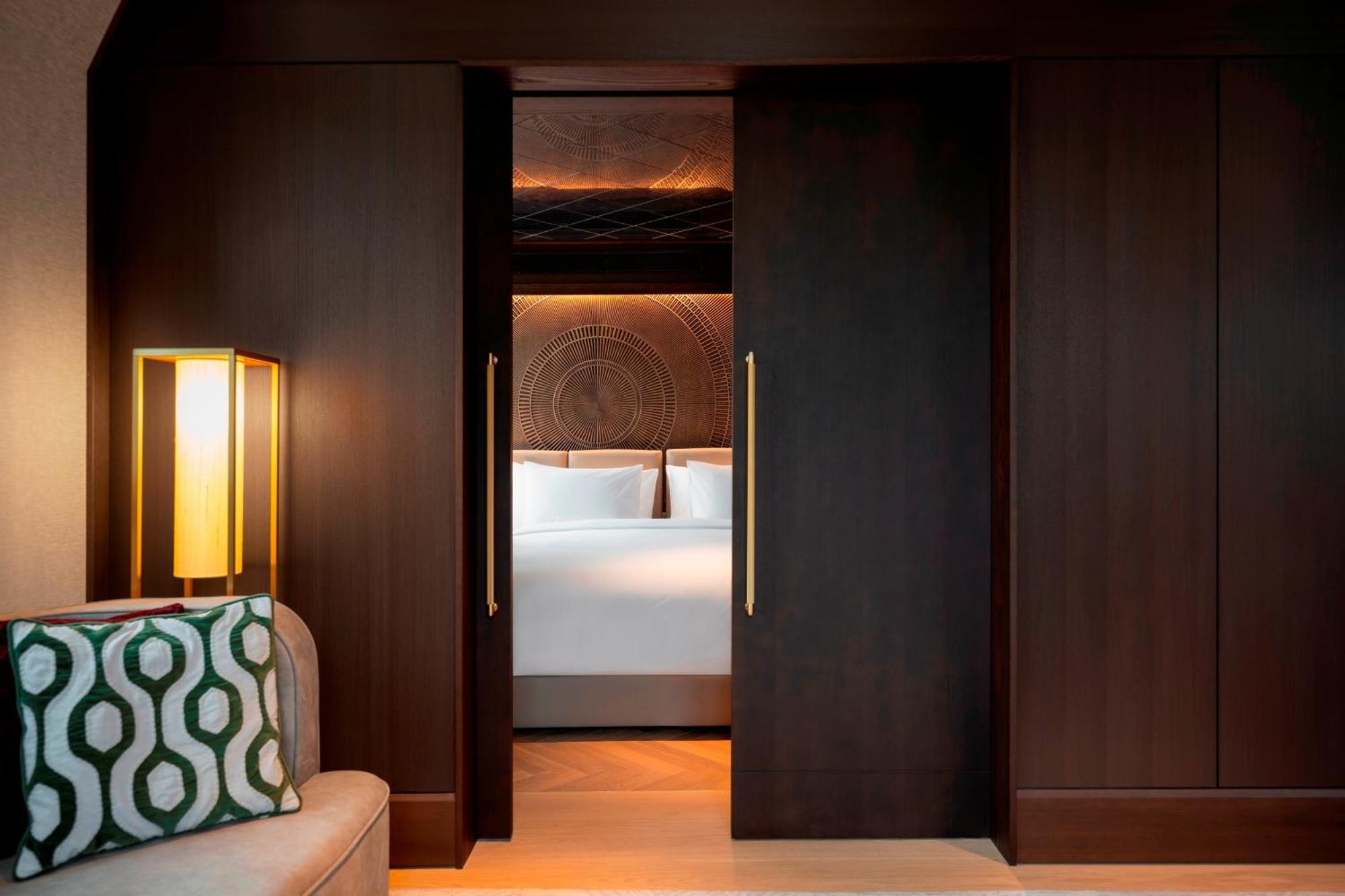 Almanac Palais Vienna Hotel Luaran gambar A sliding door