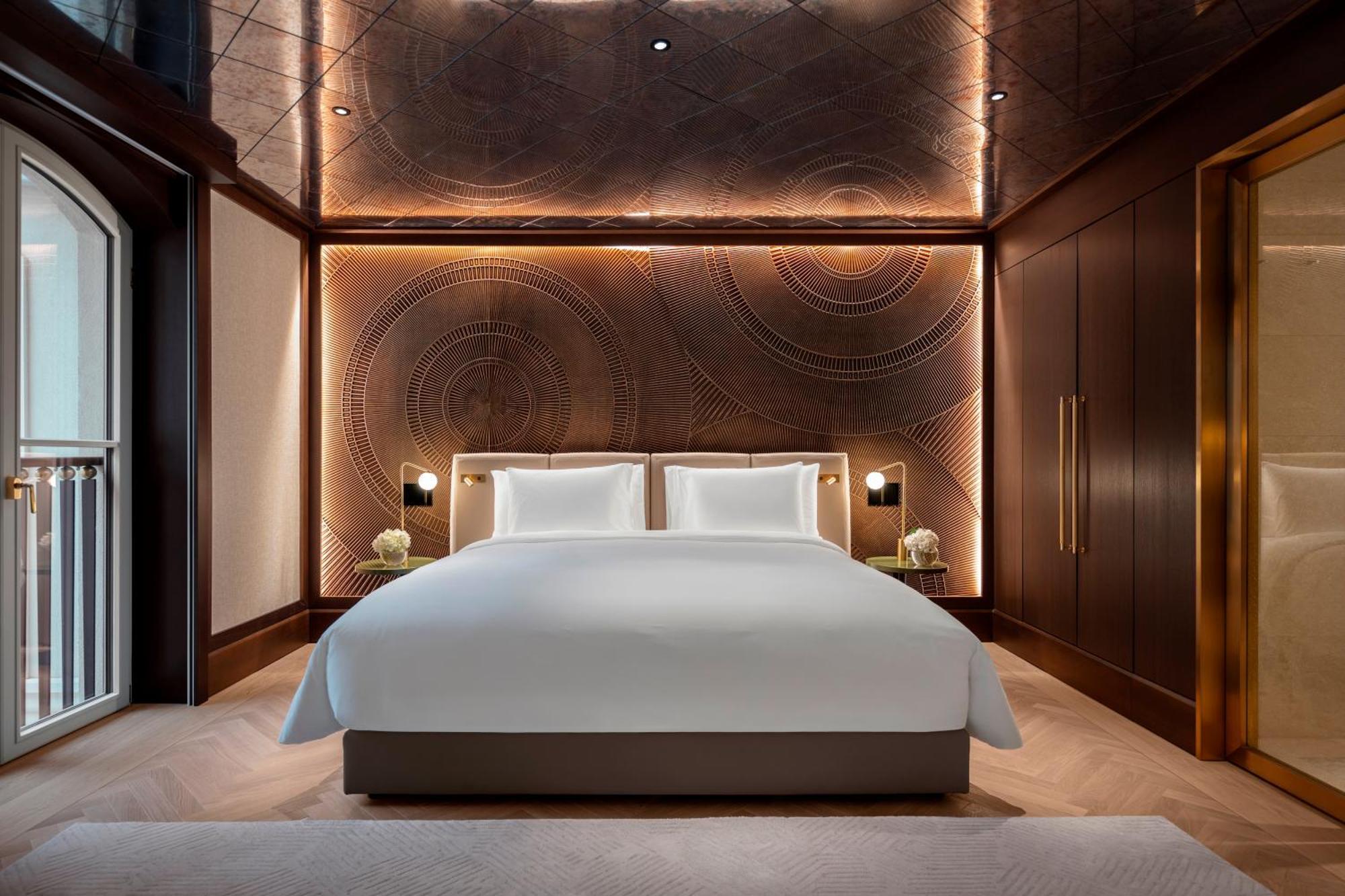 Almanac Palais Vienna Hotel Luaran gambar A bedroom at The Edition