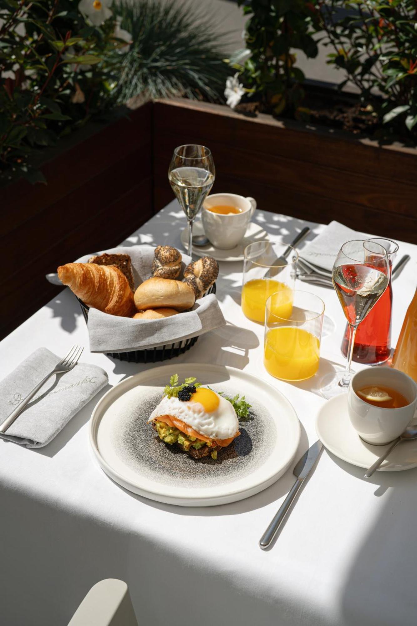 Almanac Palais Vienna Hotel Luaran gambar A typical breakfast